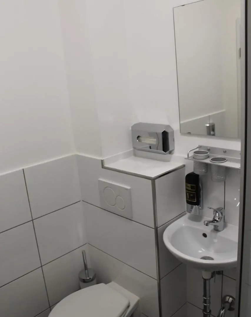 Pionier Hotel Hamburg Wandsbek 2*,  Deutschland