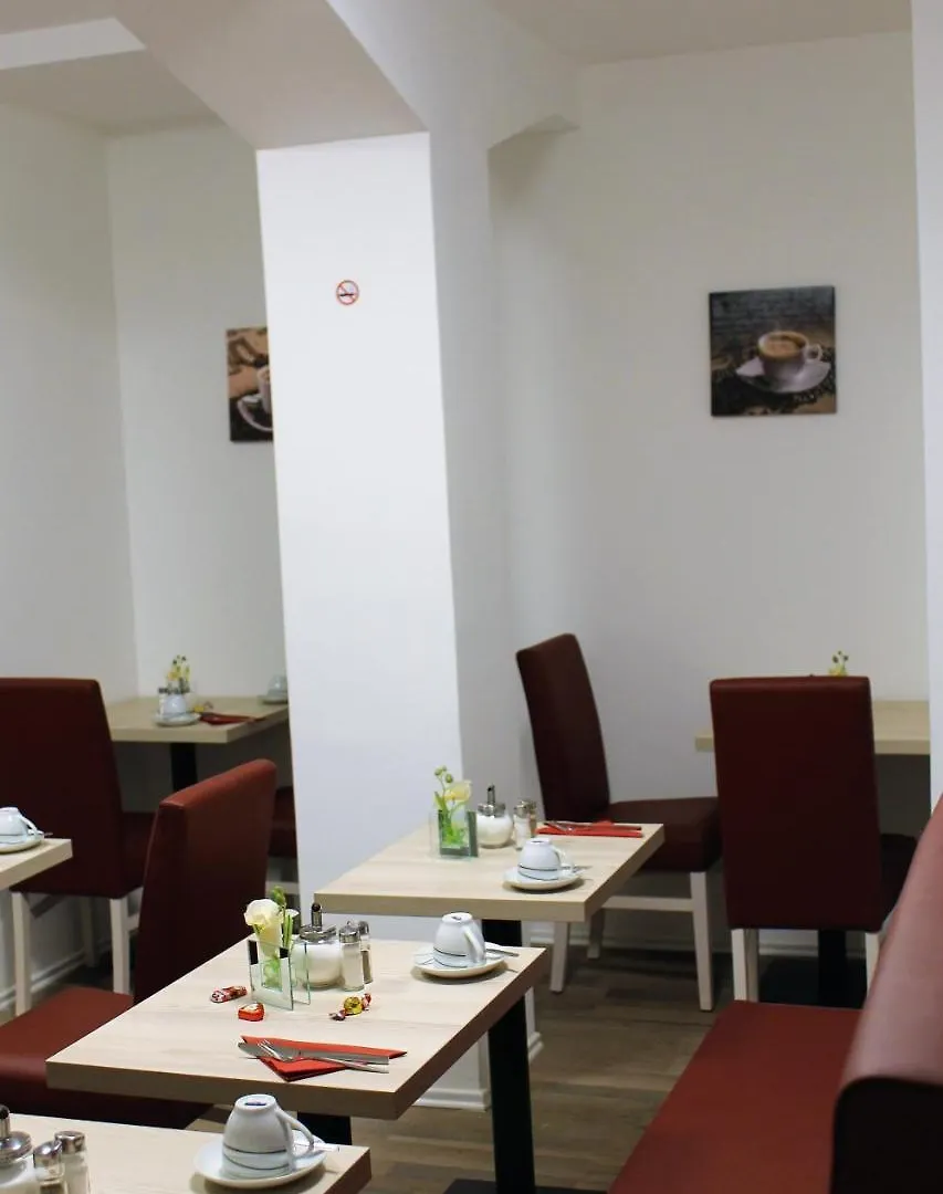 Pionier Hotel Hamburg Wandsbek 2*,  Deutschland